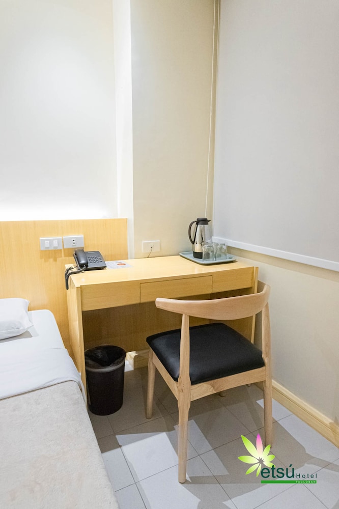 Premium Studio, 1 Double Bed, City View photo 3
