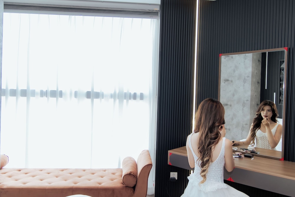 Premium Suite, 1 Bedroom, Partial Ocean View, Sea Facing