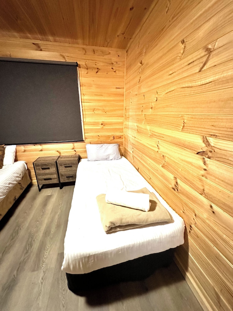 Traditional Cabin photo 3