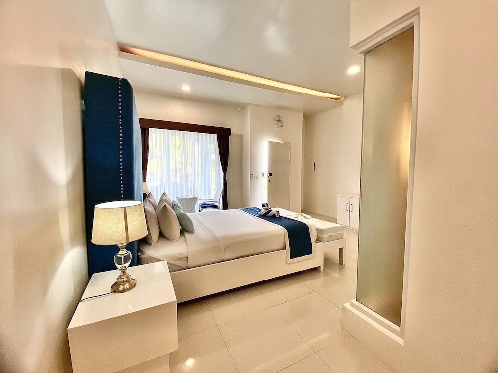 Standard Room photo 2
