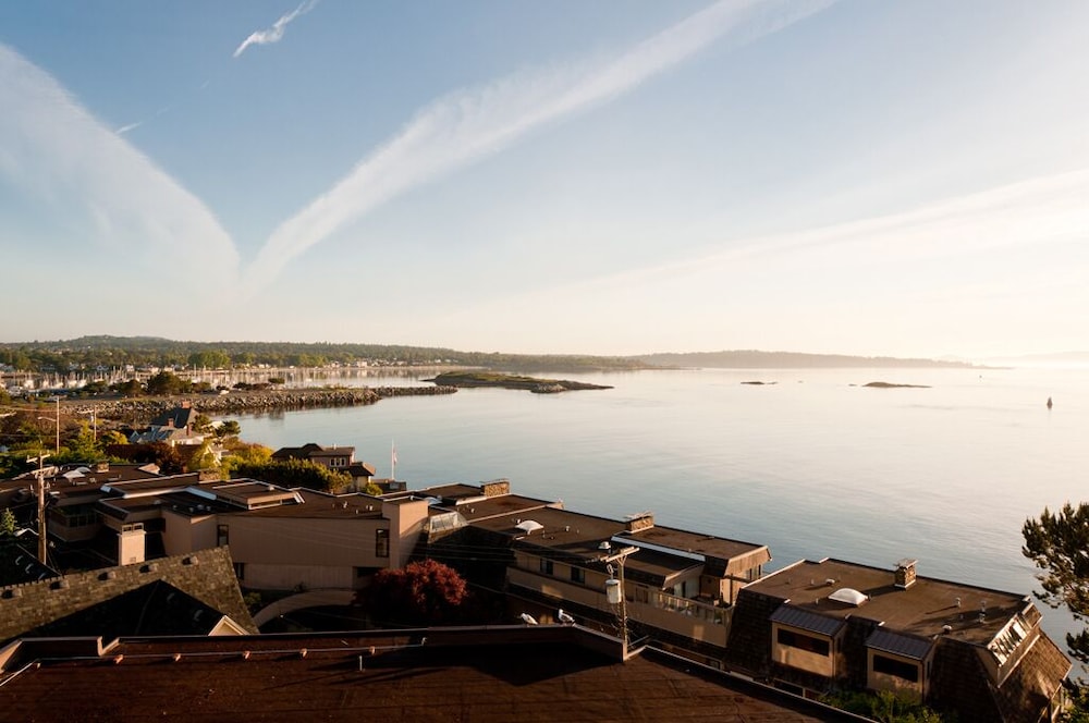 Guest Room, Ocean-Residential View, Double Queen - Photo 2