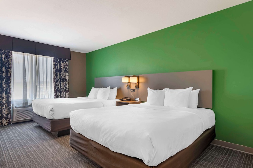 Business Suite, Multiple Beds, Non Smoking - Photo 1