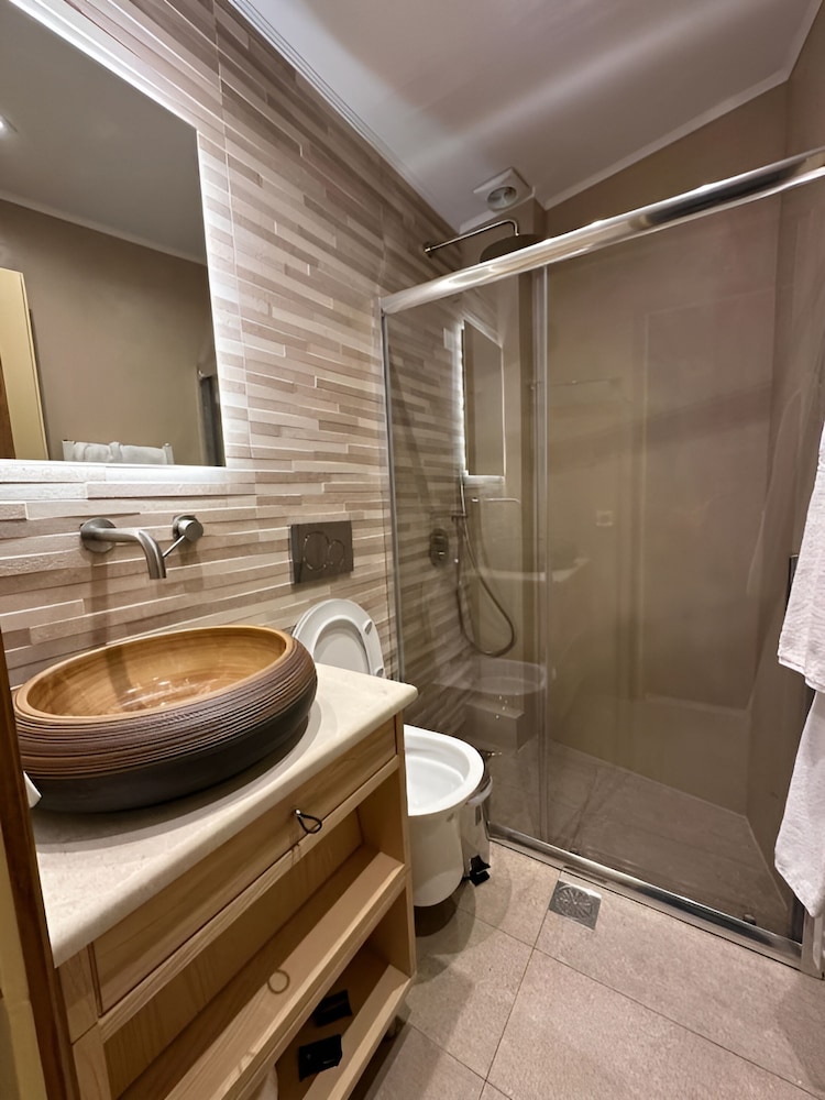 Triple Room - Photo 9