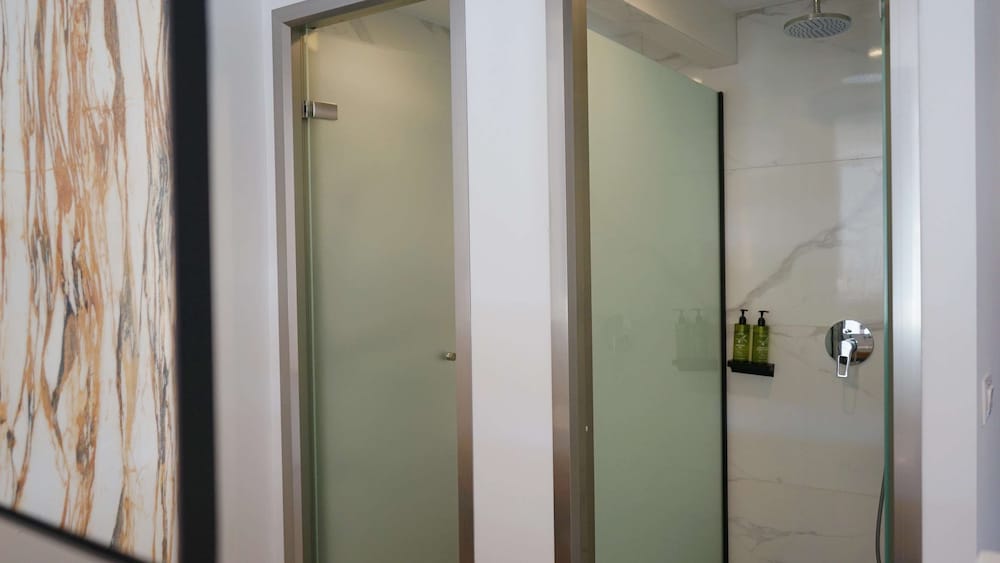 Junior Suite, Private Pool - Photo 8