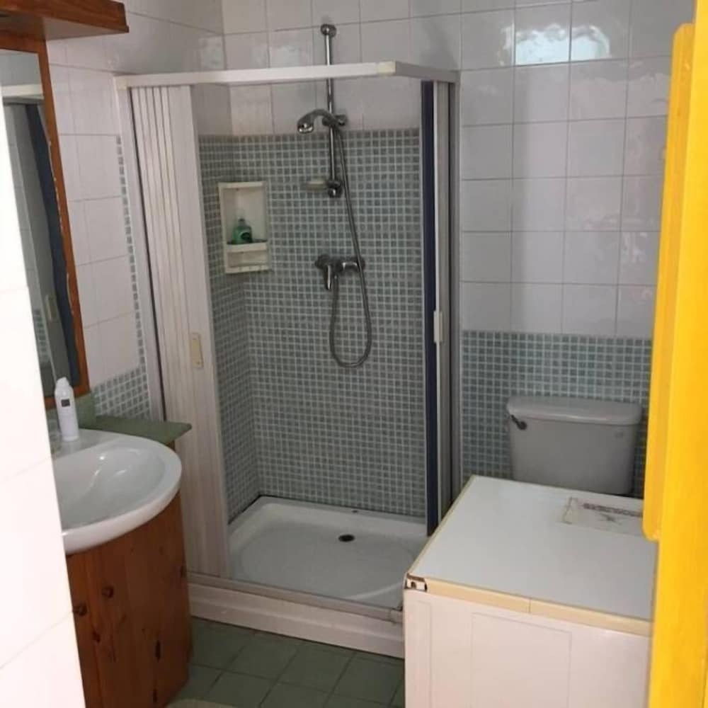 Exclusive Apartment, 2 Bedrooms, Garden View photo 3