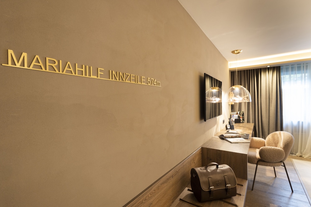Design Double Room (Innsbruck) - Photo 8