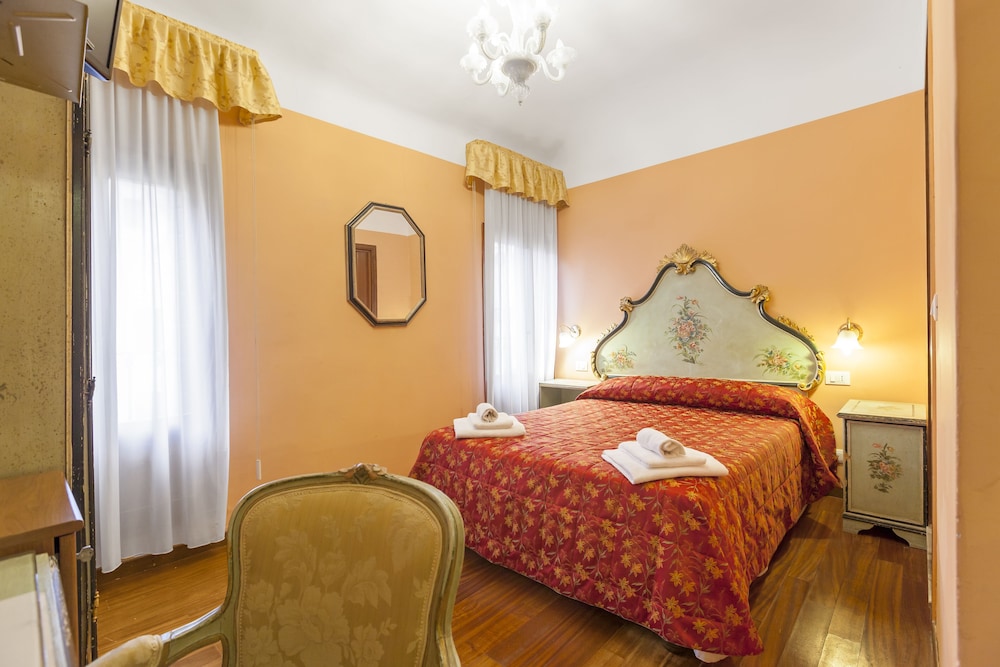 Double Or Twin Room photo 3