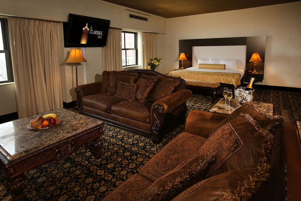 Monaco Suite