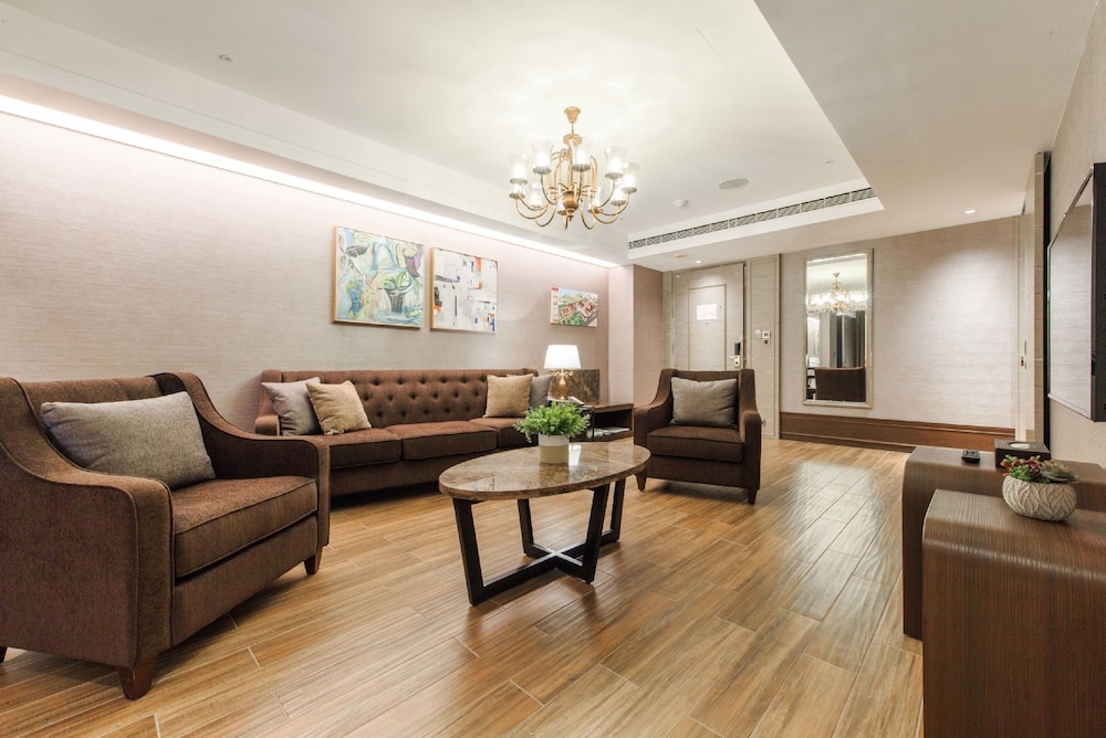 Mansion Deluxe Quad Room photo 2