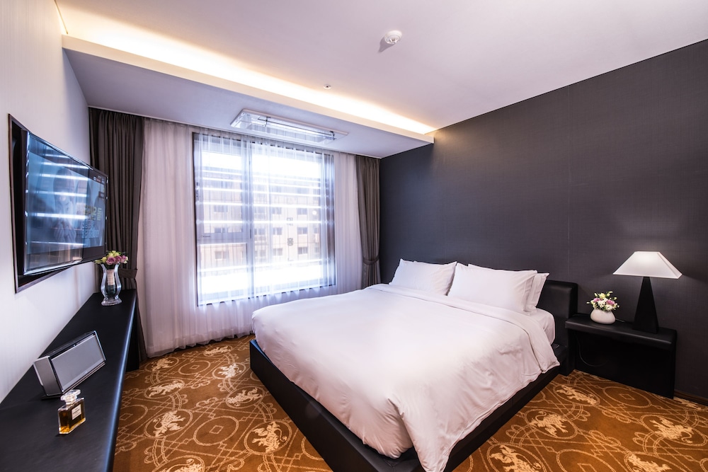 Suite Double Room (Styler installed)