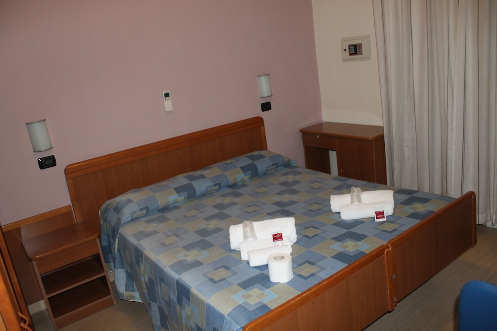 Economy Quadruple Room