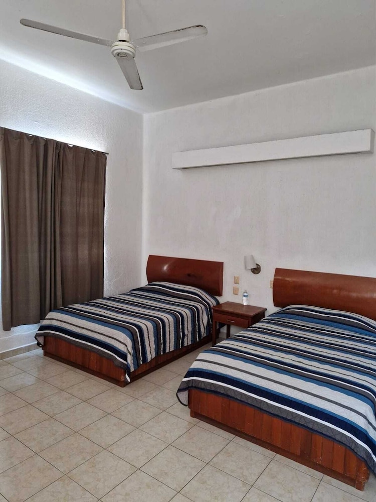 Basic Double Room photo 1