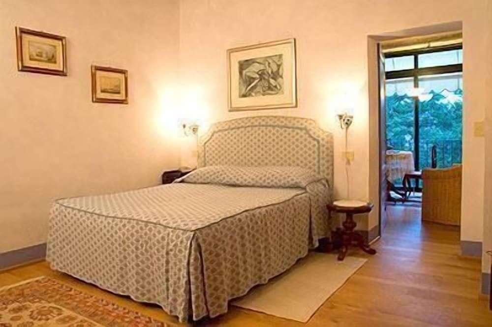 Superior Apartment, 2 Bedrooms, Garden View photo 3