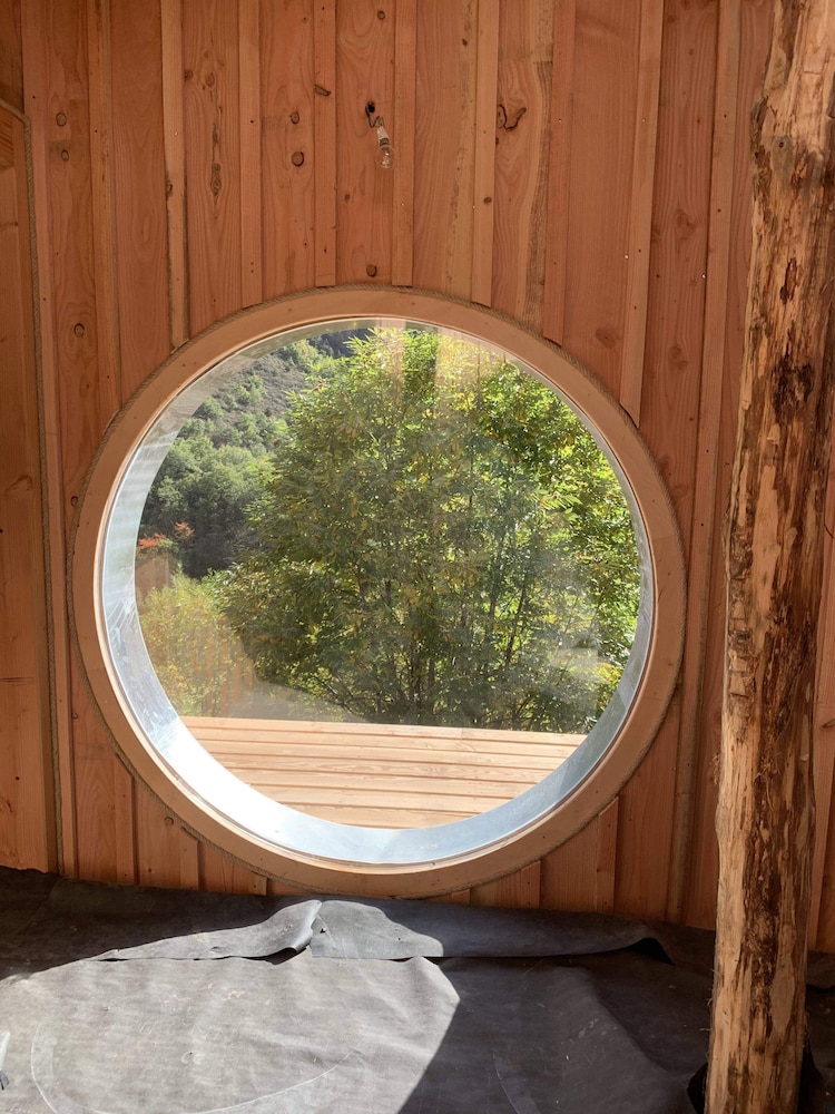 Exclusive Cabin, Ensuite photo 2