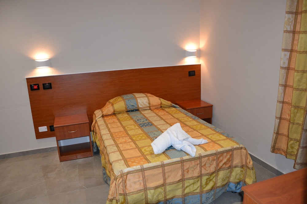 Classic Single Room, Ensuite, Courtyard View photo 1