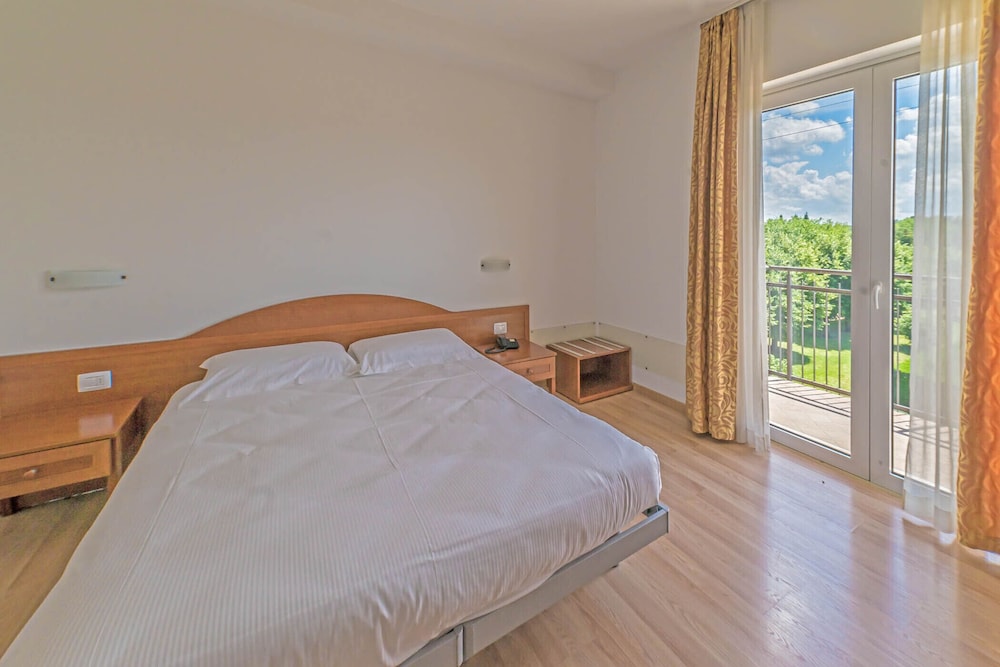 Double or Twin Room, Balcony photo 3