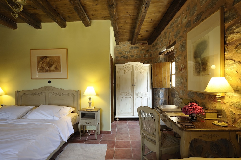 Deluxe Double Room, Garden Level