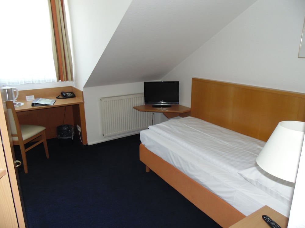 Standard Room photo 3