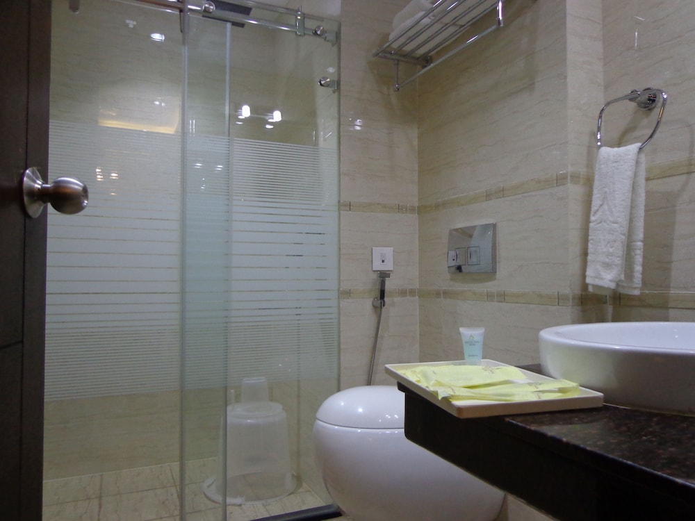 Deluxe Room, 1 Bedroom, Smoking, Mountain View photo 3