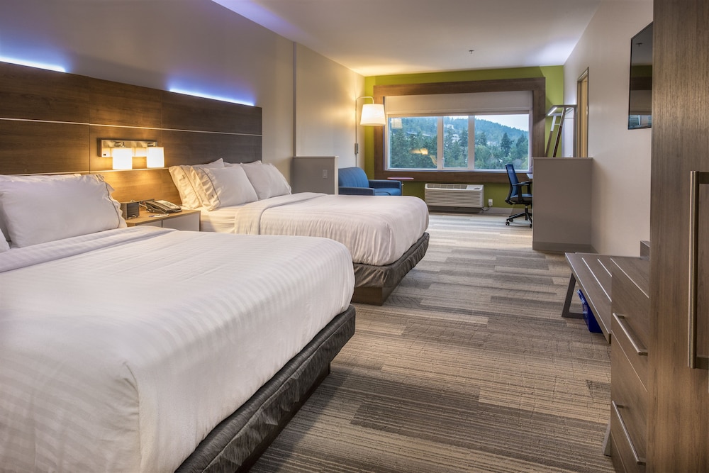 Suite, Multiple Beds photo 1