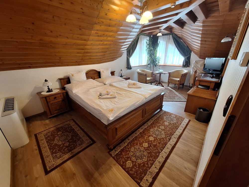 Standard Double Room, Non Smoking photo 3
