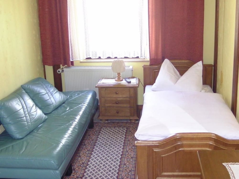 Single Room photo 1