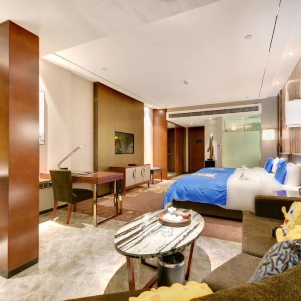 Family Room (A)