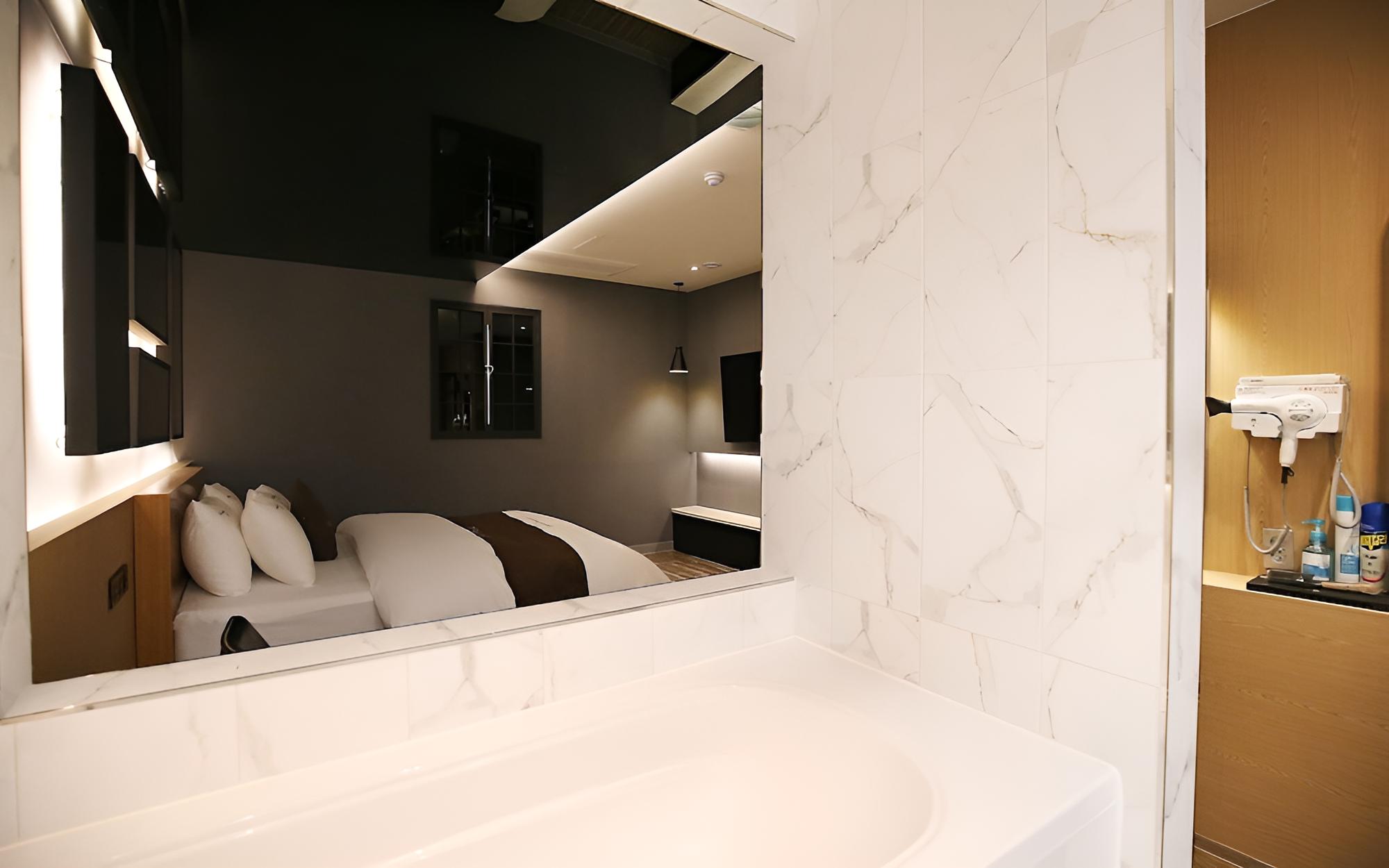 Room (Standard (modern)) photo 3