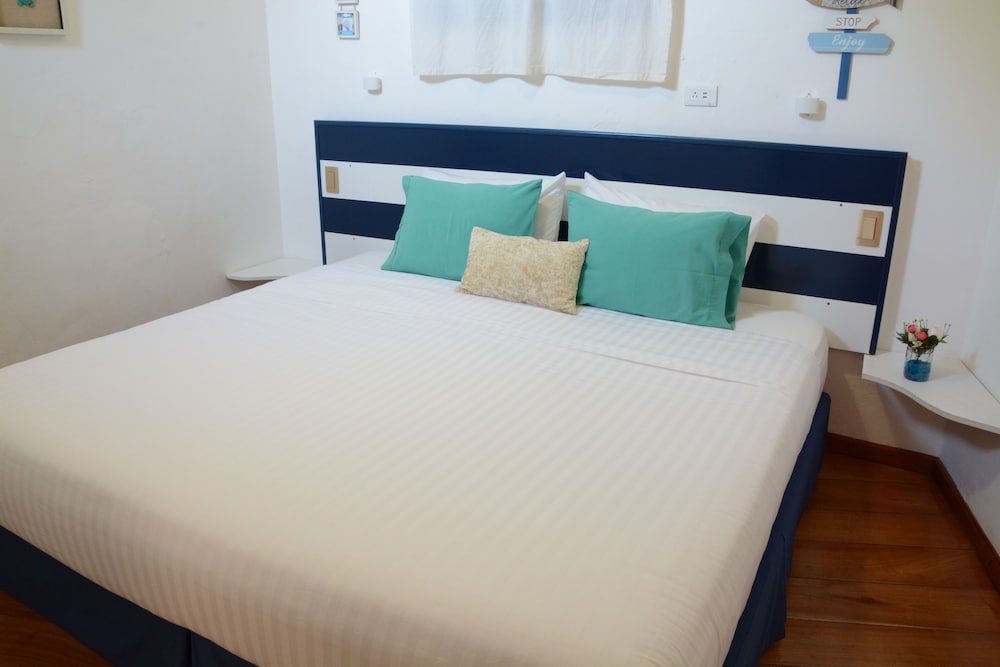 Standard Triple Room photo 2