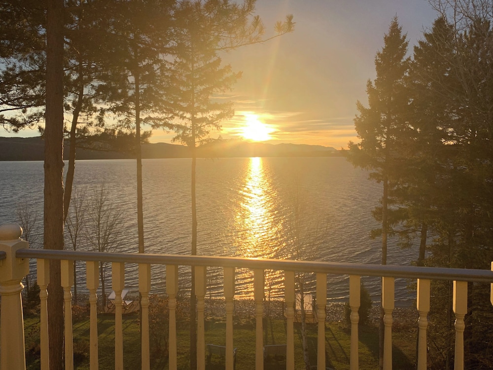 Premium Suite, 1 Bedroom, Balcony, Lake View photo 3
