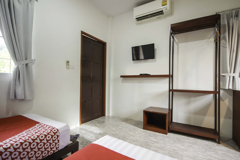 Deluxe Twin Room photo 3