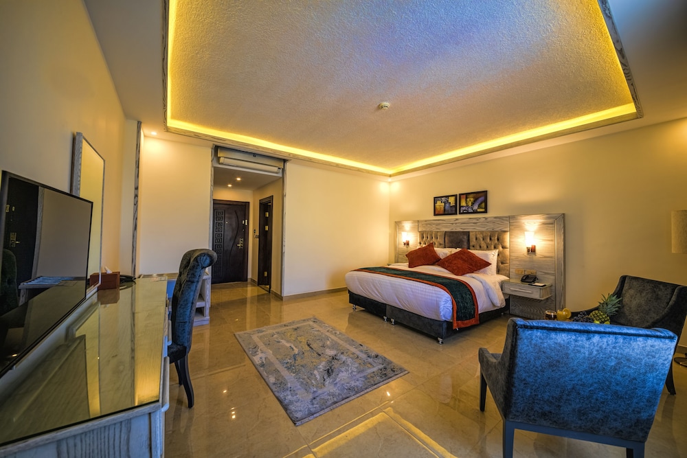 Deluxe Double Room, 1 King Bed photo 1