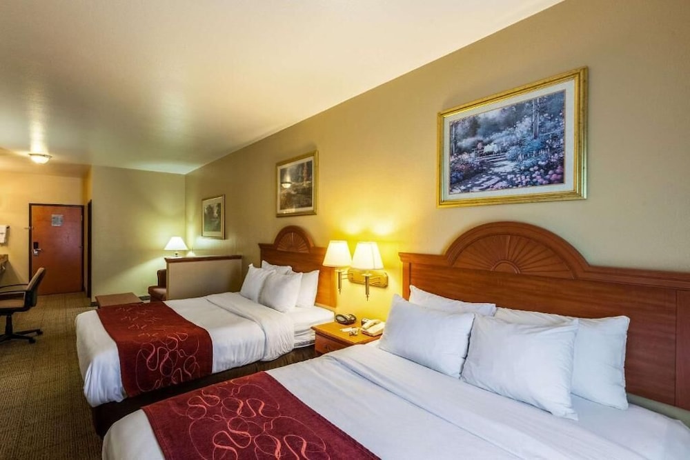 Standard Room, 2 Queen Beds, Accessible, Non Smoking photo 2