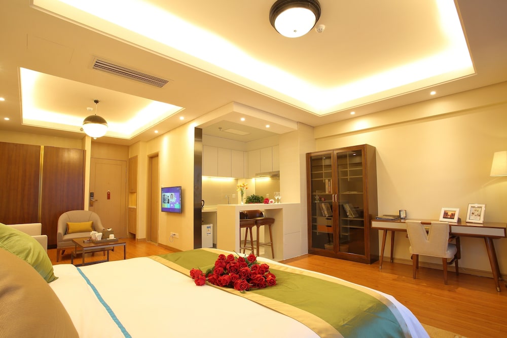 Sunshine Apartment B with 1 Bedroom photo 1