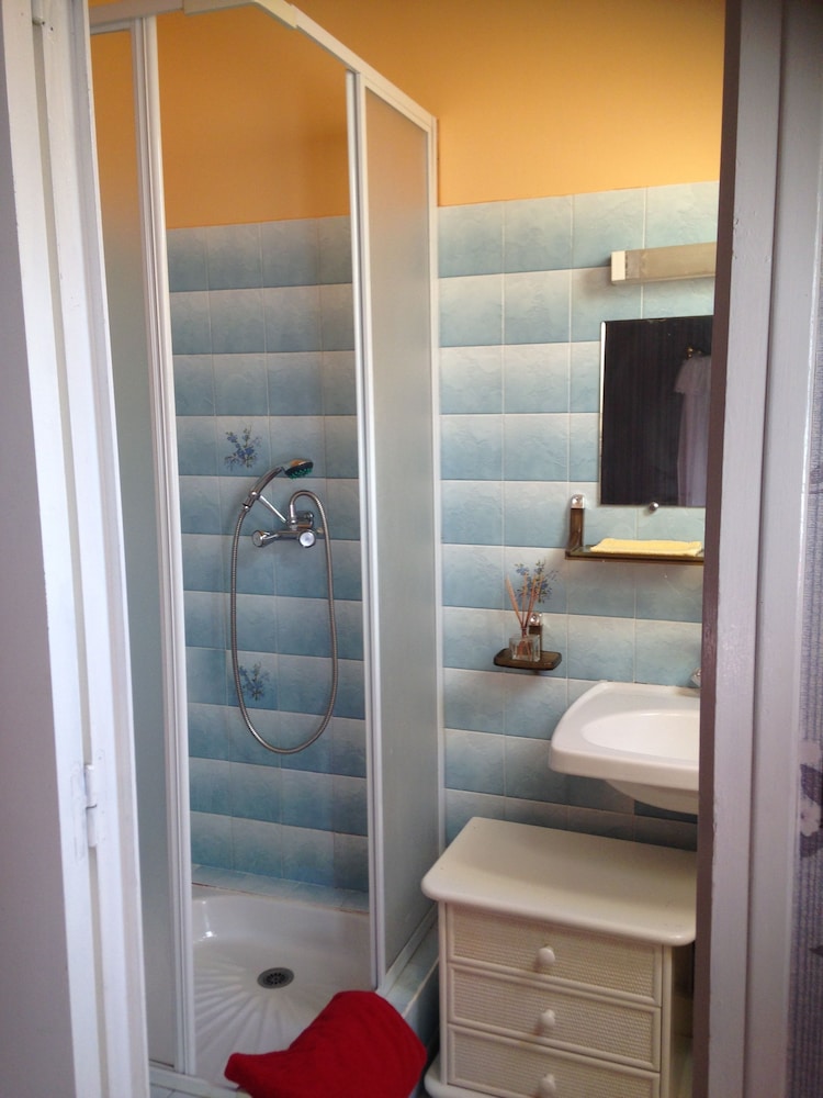 Family Triple Room (4-6) photo 3