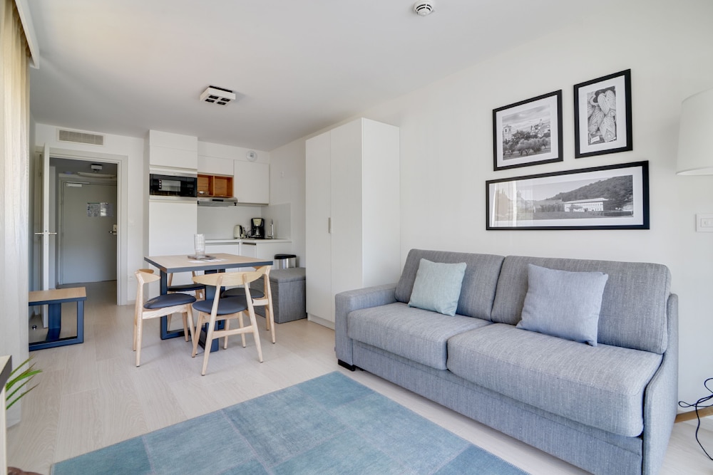 Comfort Studio, 1 Double Bed with Sofa bed, Non Smoking photo 3