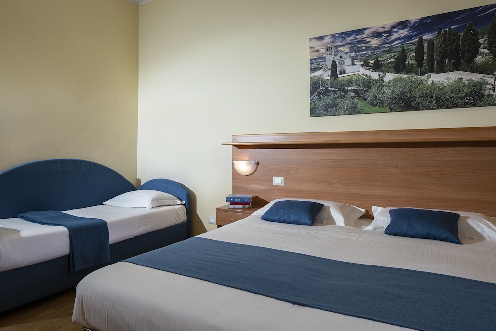 Superior Quadruple Room photo 1