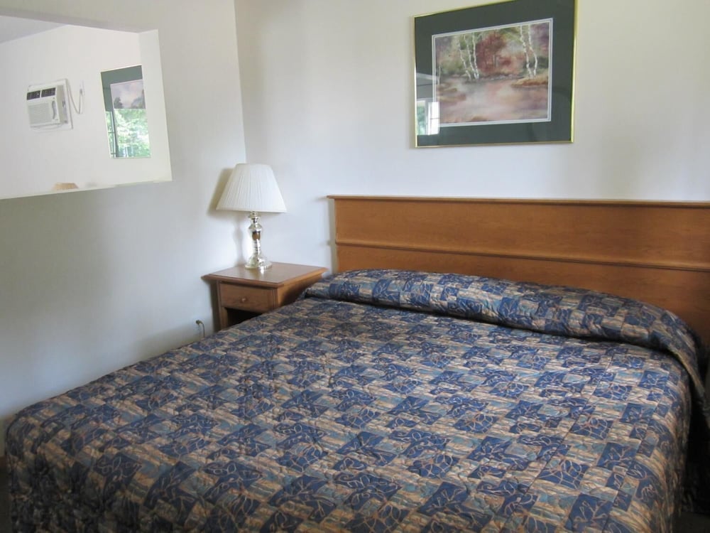 Family Room, Kitchenette photo 3