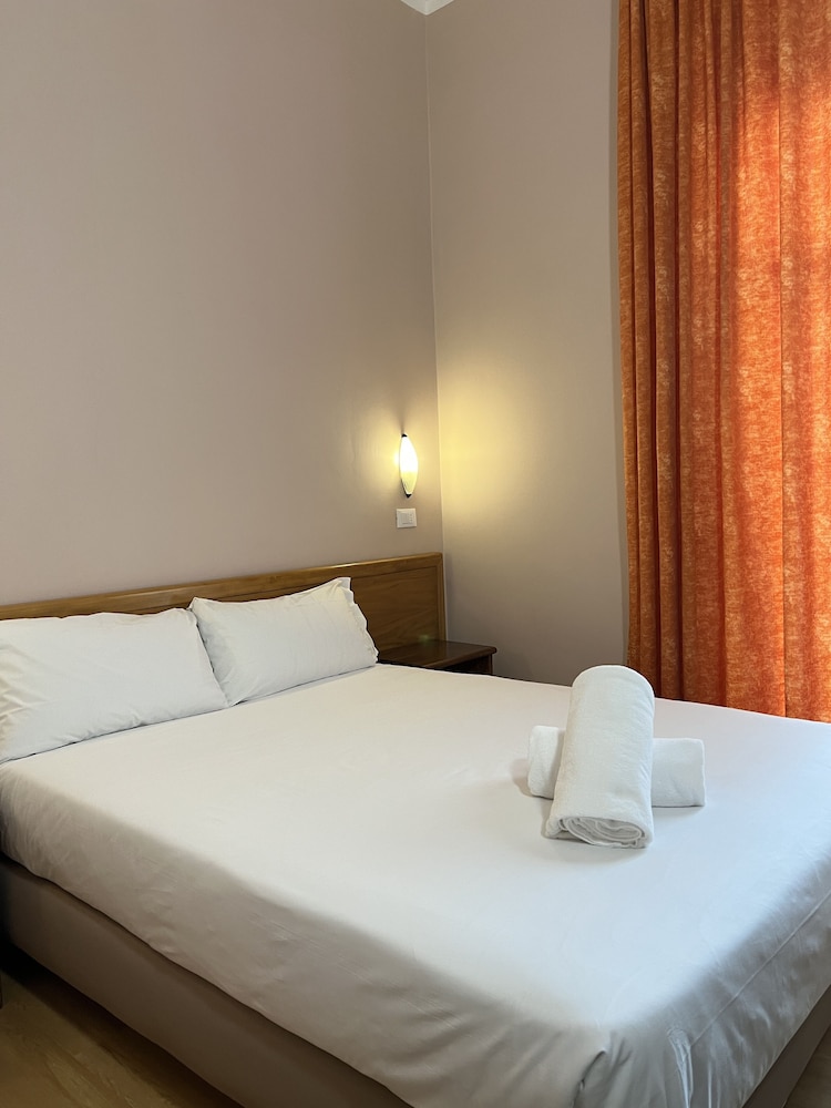 Standard Room, 1 Large Twin Bed - Photo 1