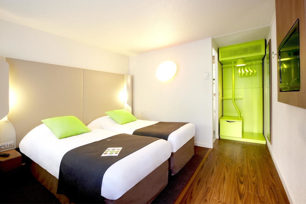 Standard Room, 2 Twin Beds - Photo 2