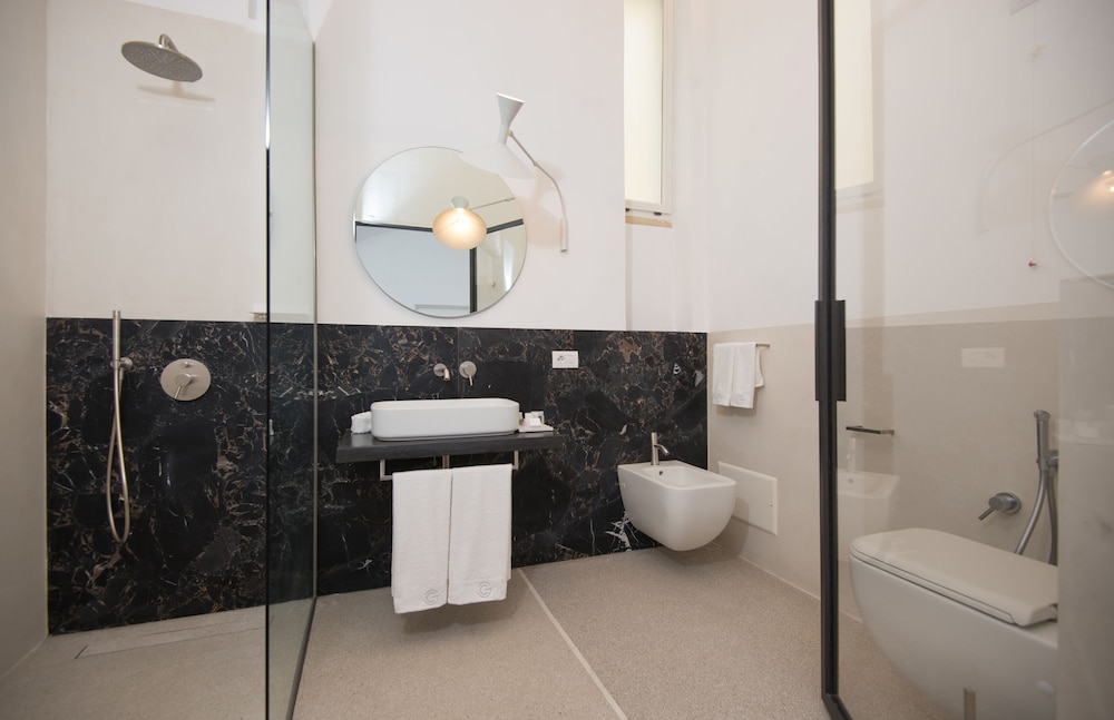Deluxe Room, Accessible photo 2