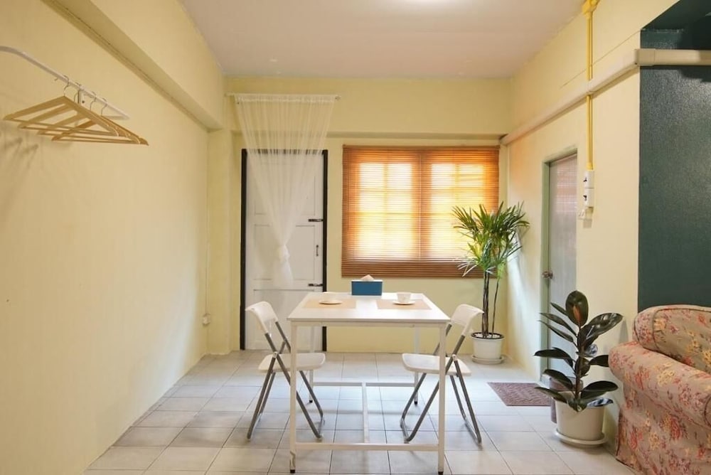 Deluxe Studio Suite photo 2