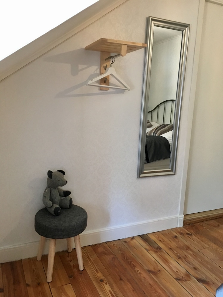 Classic Double Room, 1 King Bed, Canal View photo 3