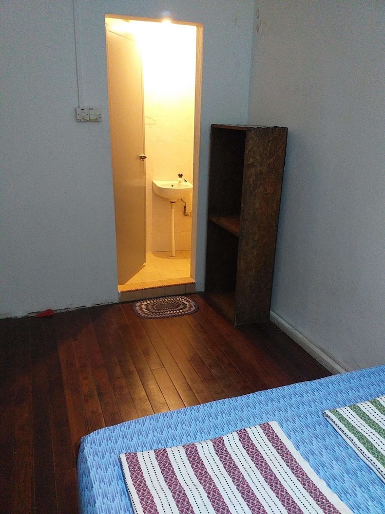 Deluxe Double Room, 1 Queen Bed, Private Bathroom photo 1