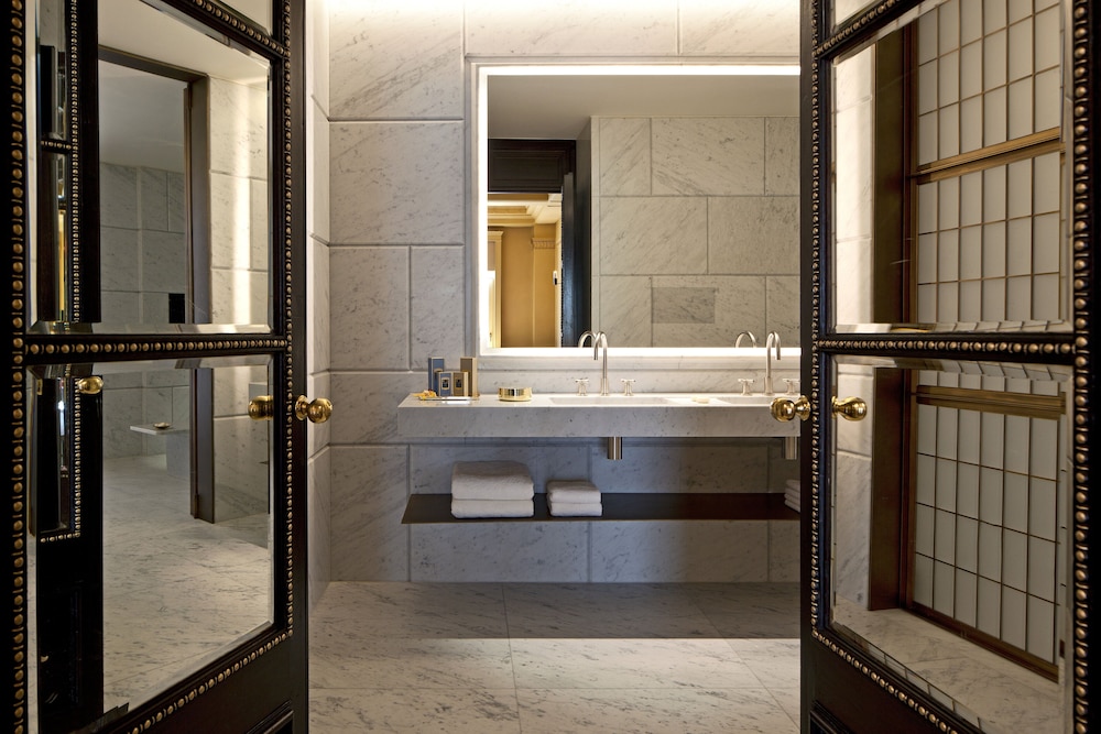 Celestine Suite thumbnail 6