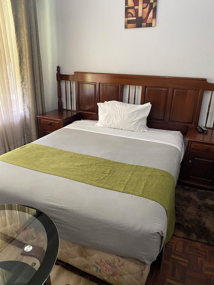 Standard Room photo 2