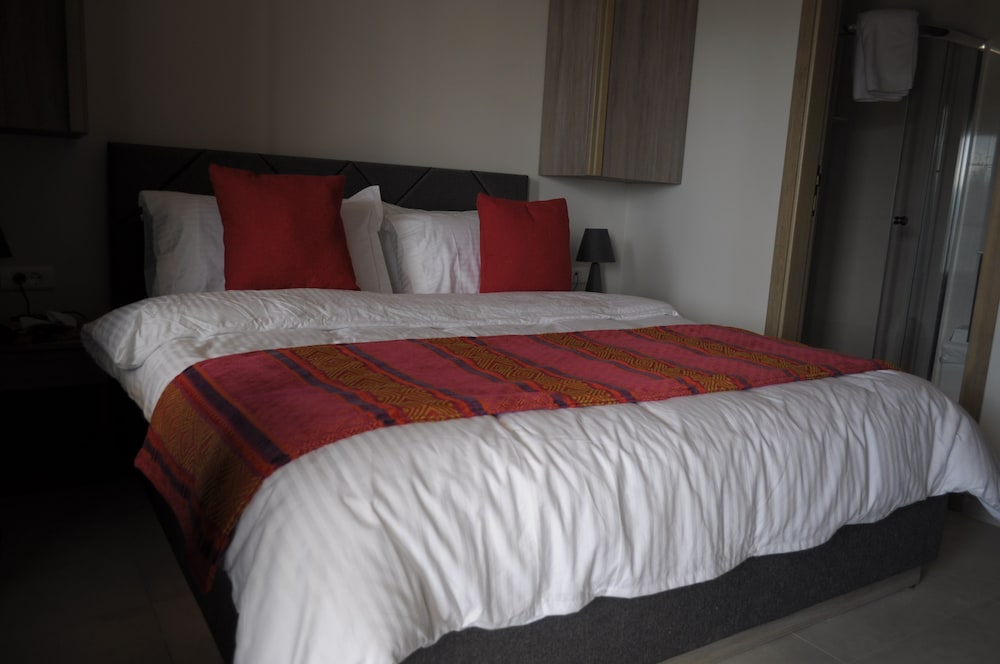 Superior Room, 1 Queen Bed, Mountain View photo 2