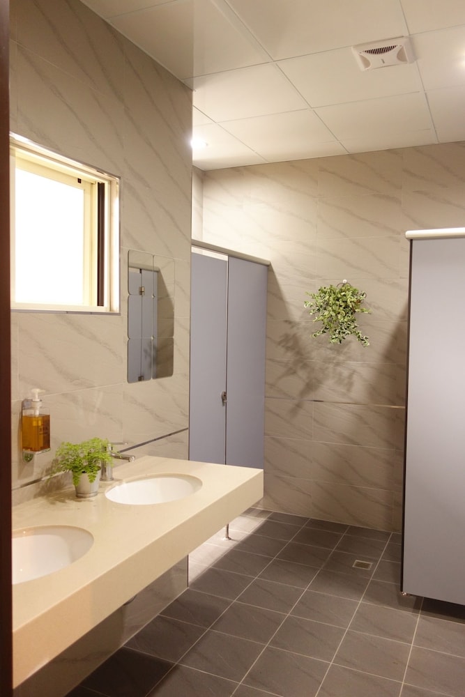 Basic Triple Room, Multiple Beds (需公共衛浴) photo 2