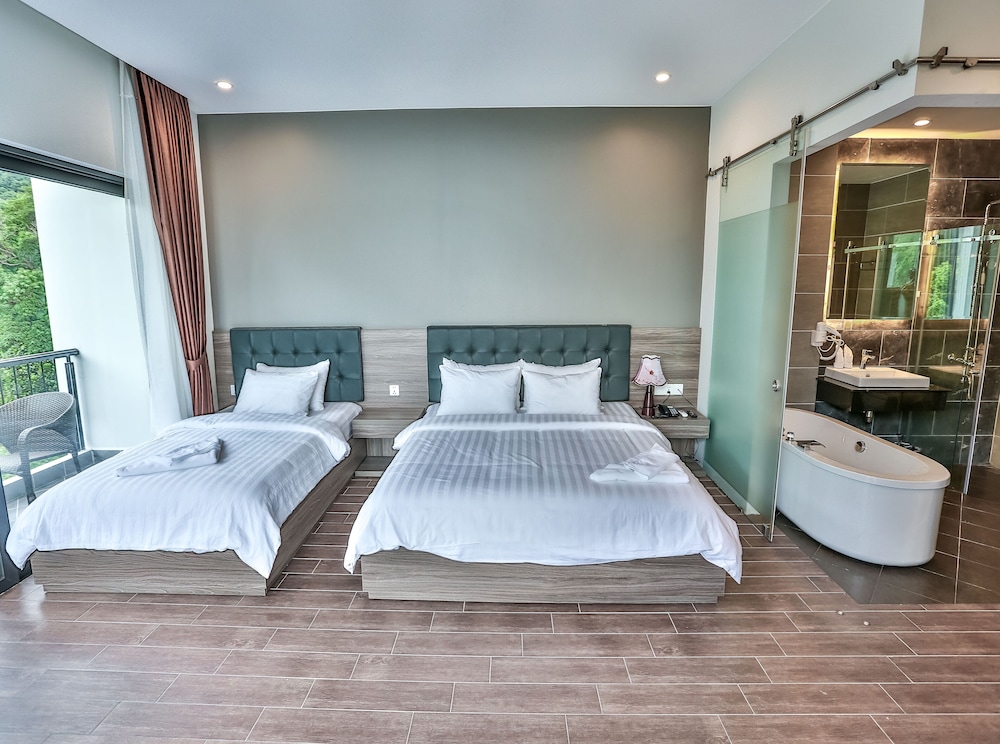 Family Suite photo 2