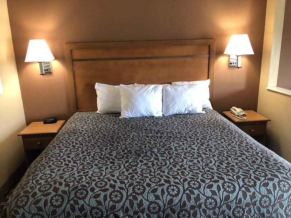 Suite, 1 King Bed, Non Smoking